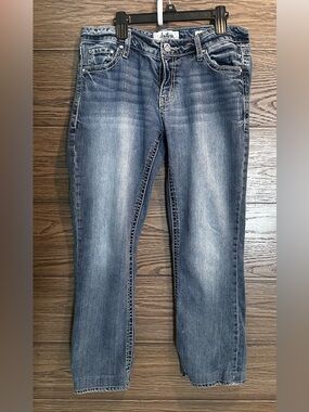 Daytrip Women's Blue Faded Straight-Leg Jeans